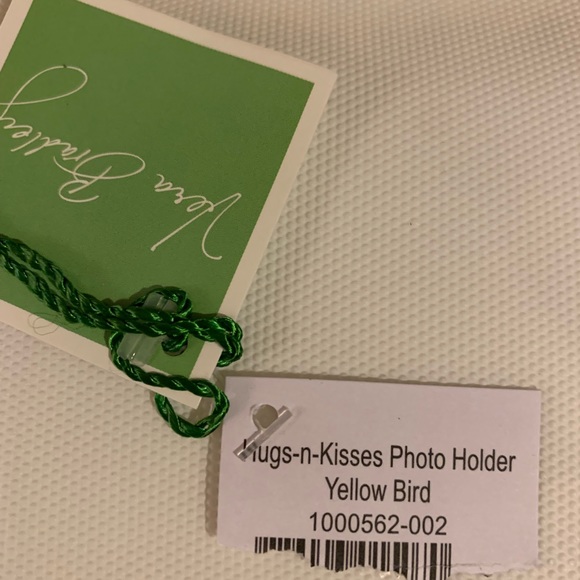 New WT Vera Bradley “Hugs and Kisses”photo holder. - Picture 3 of 4